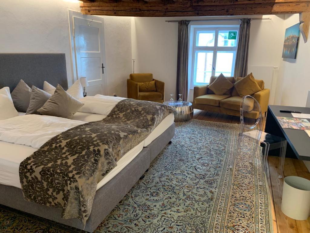 Hotel Post Бургхаузен Екстериор снимка